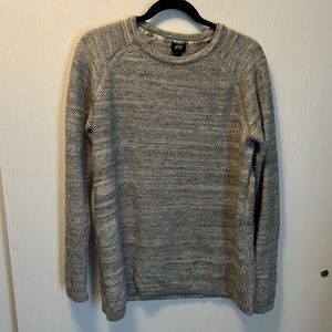 H&M knit sweater sz M